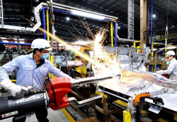 PMI tháng 11/2025 đạt 53,8 điểm, ngành sản xuất Việt Nam tăng trưởng vững vàng bất chấp bão lũ